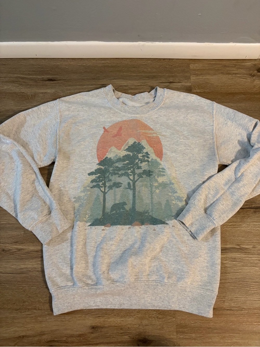 Gildan Light Gray Crewneck Sweatshirt with Forest Sunset Graphic
